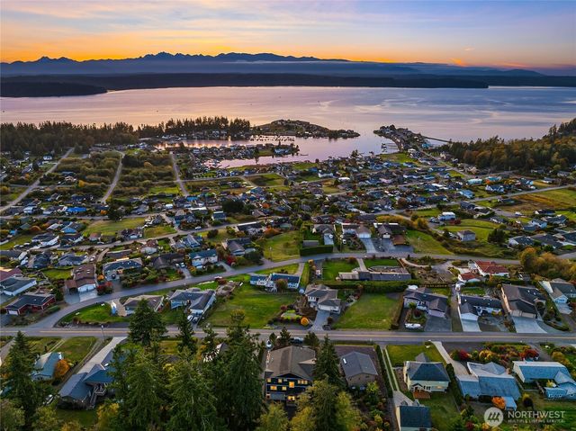 37549 NE Olympic View Road, Hansville, WA 98340