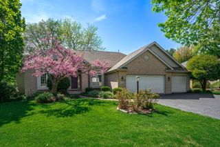 638 Roxbury Road, Rockford, IL 61107