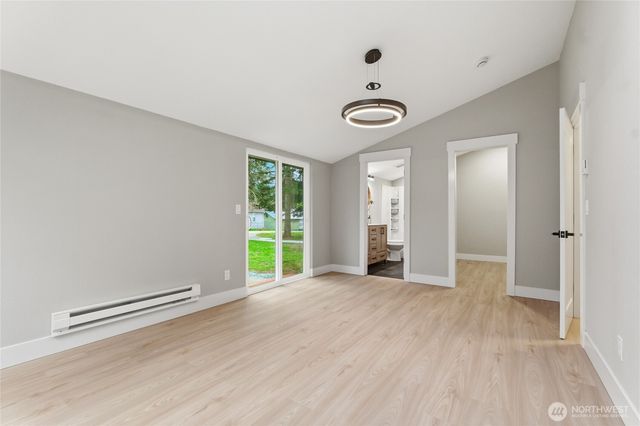 35224 312th Way SE, Enumclaw, WA 98022