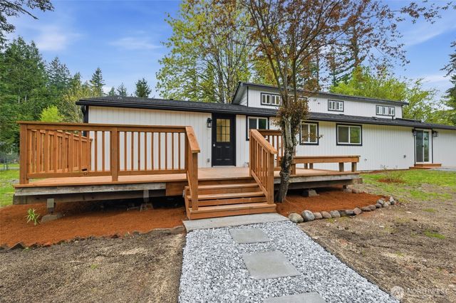 35224 312th Way SE, Enumclaw, WA 98022