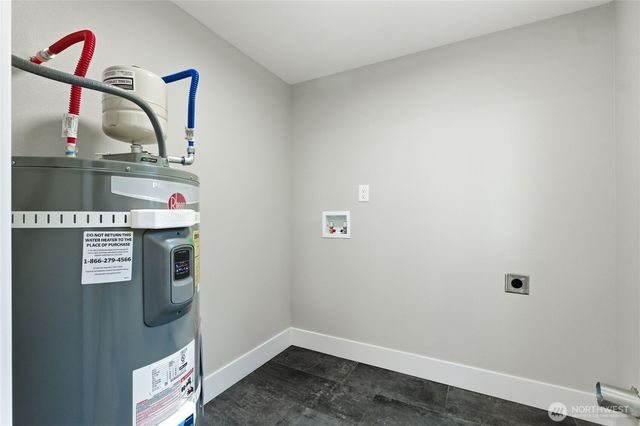 35224 312th Way SE, Enumclaw, WA 98022