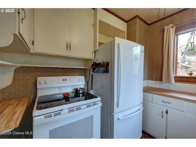 41235 OLD HIGHWAY 30, Astoria, OR 97103