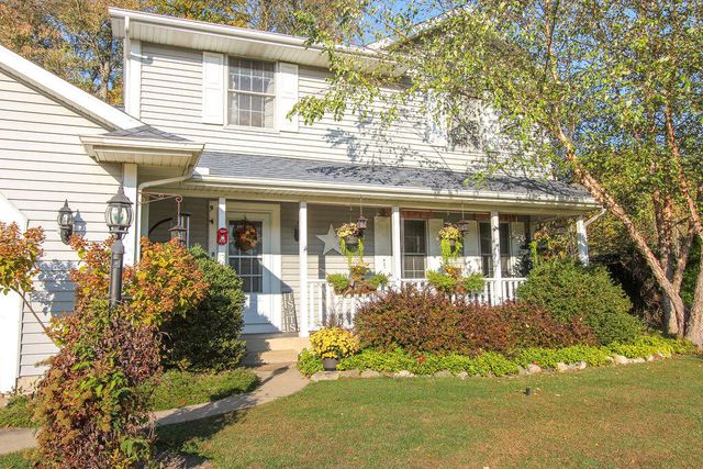 33671 Woodmont Ridge Drive, New Carlisle, IN 46552