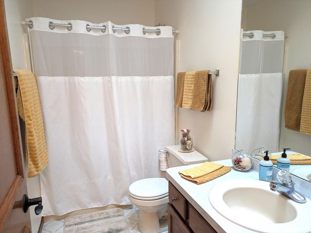 33671 Woodmont Ridge Drive, New Carlisle, IN 46552