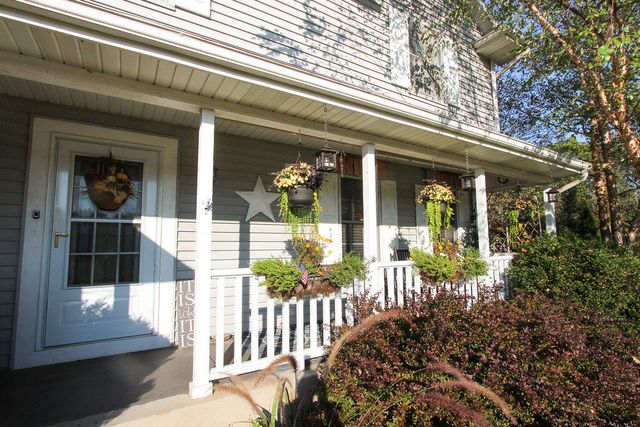 33671 Woodmont Ridge Drive, New Carlisle, IN 46552