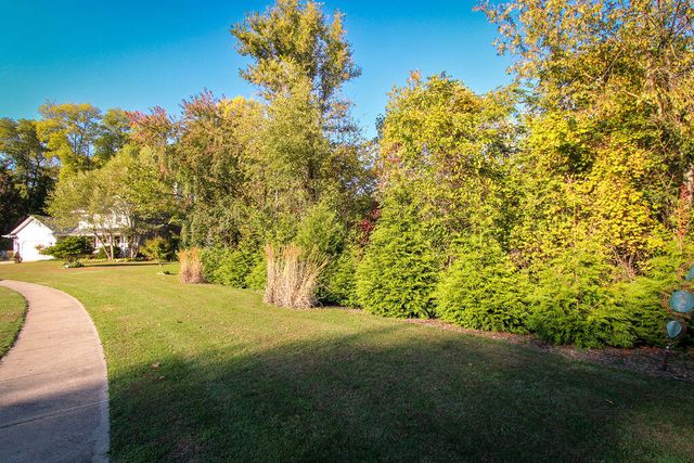 33671 Woodmont Ridge Drive, New Carlisle, IN 46552