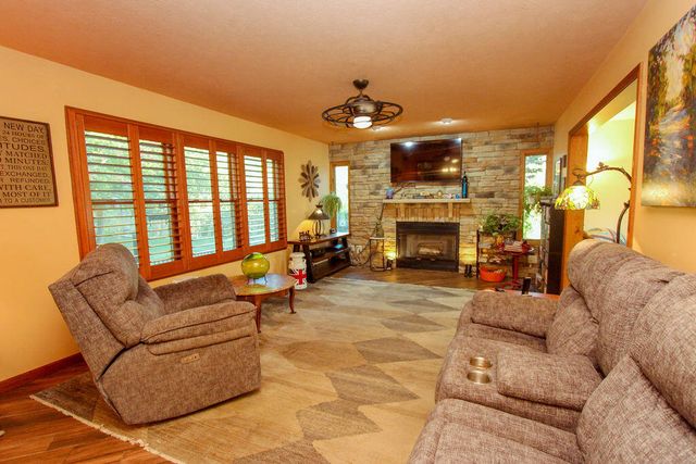 33671 Woodmont Ridge Drive, New Carlisle, IN 46552