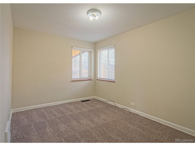 2501 Quebec St, Denver, CO 80207