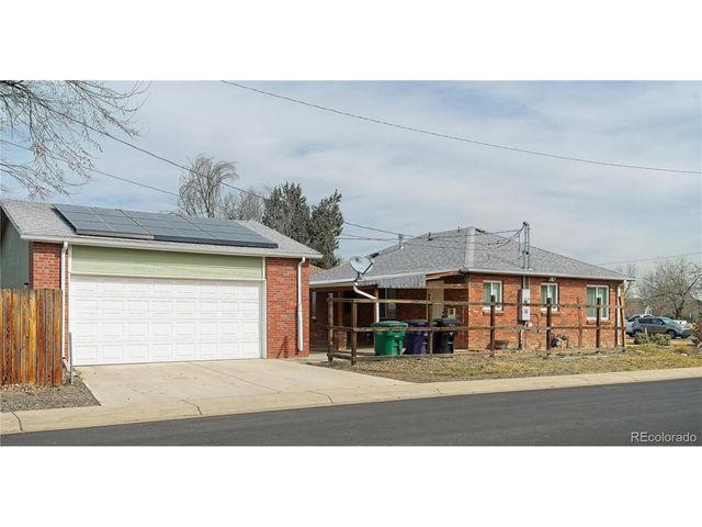 2501 Quebec St, Denver, CO 80207