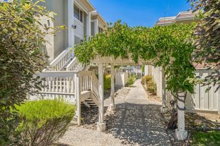 3399 Norton Way 6, Pleasanton, CA 94566