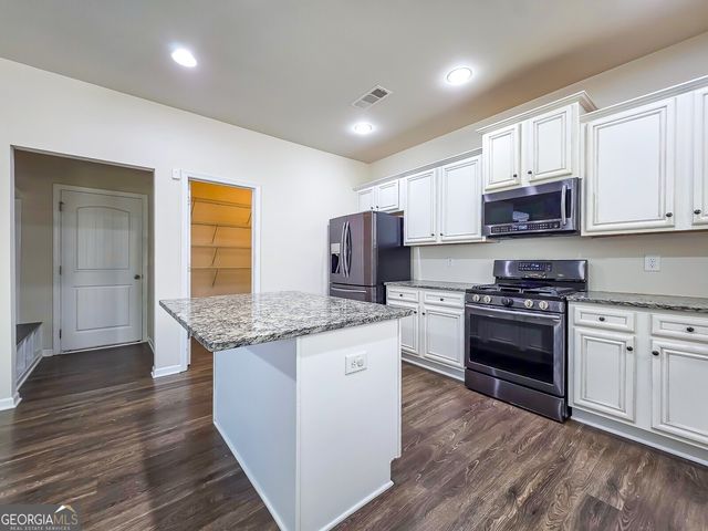 447 Blue Sky Circle, Acworth, GA 30102