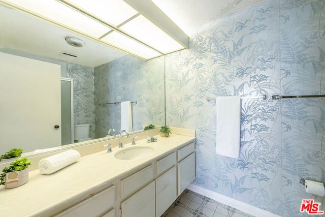 4210 Via Arbolada 220, Los Angeles, CA 90042