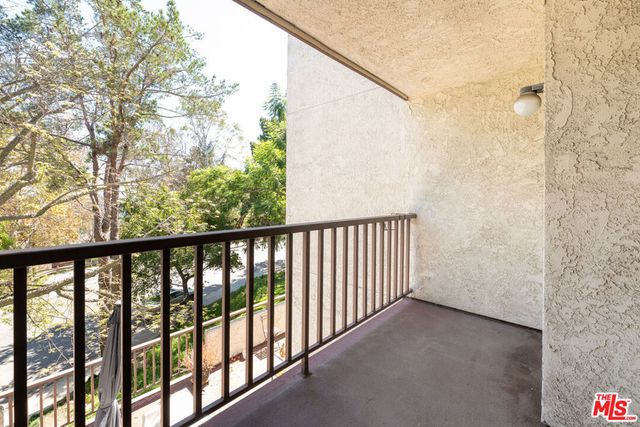 4210 Via Arbolada 220, Los Angeles, CA 90042