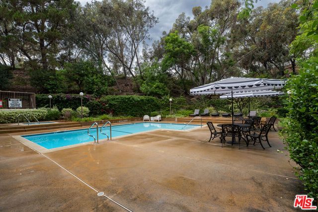 4210 Via Arbolada 220, Los Angeles, CA 90042