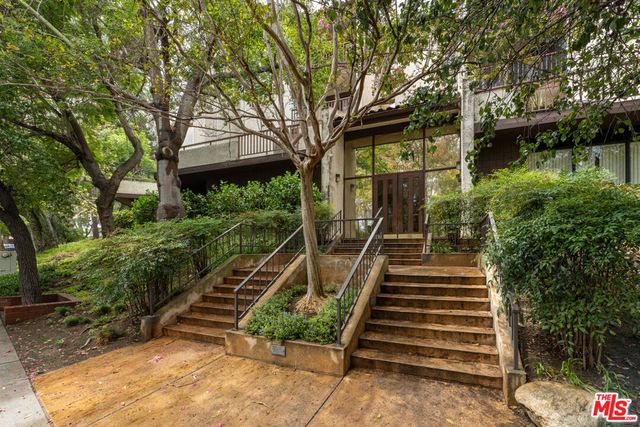 4210 Via Arbolada 220, Los Angeles, CA 90042