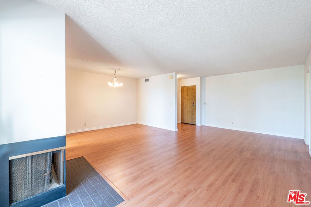 4210 Via Arbolada 220, Los Angeles, CA 90042 — photo 4