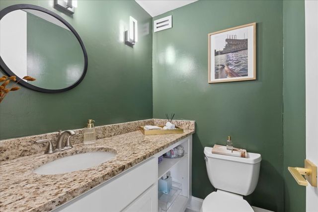 360 E Randolph Street 3205, Chicago, IL 60601