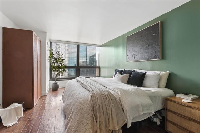 360 E Randolph Street 3205, Chicago, IL 60601