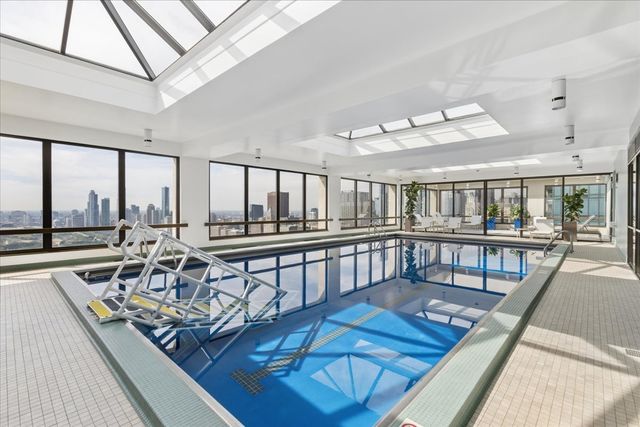 360 E Randolph Street 3205, Chicago, IL 60601