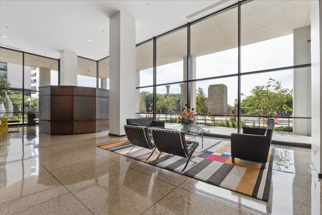360 E Randolph Street 3205, Chicago, IL 60601