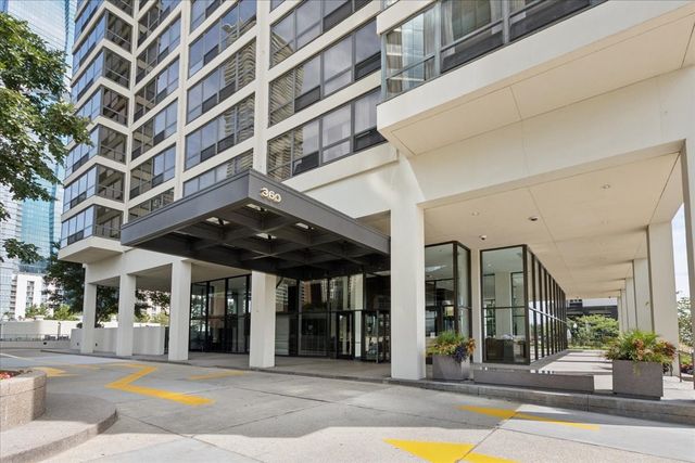 360 E Randolph Street 3205, Chicago, IL 60601