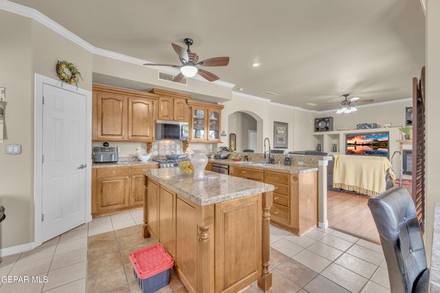 2037 PASEO DEL REY Drive, El Paso, TX 79936