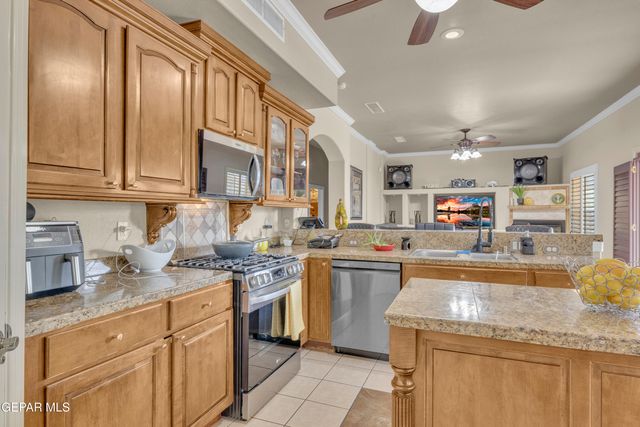 2037 PASEO DEL REY Drive, El Paso, TX 79936