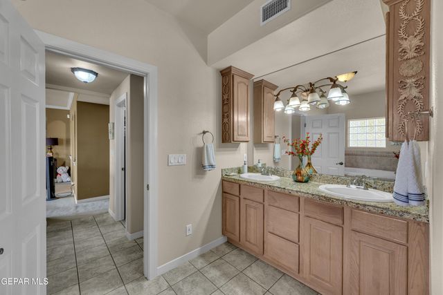 2037 PASEO DEL REY Drive, El Paso, TX 79936