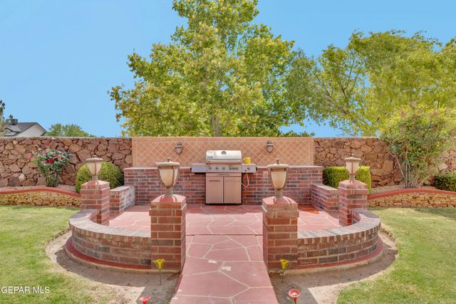 2037 PASEO DEL REY Drive, El Paso, TX 79936