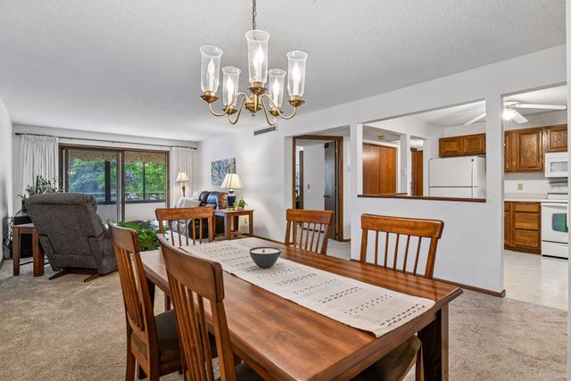 10600 43rd Avenue N 201, Plymouth, MN 55442