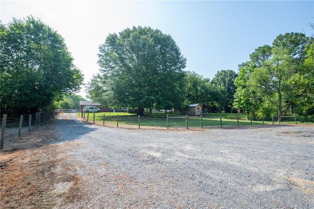 171 Walker Road NW, Cartersville, GA 30121
