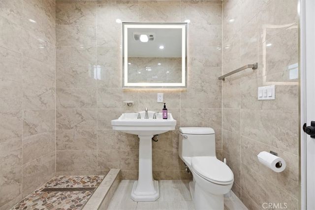 11514 Mollyknoll, Whittier, CA 90604