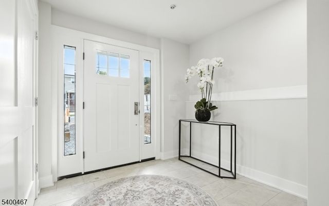 192 Canterbury Ave, North Arlington Boro, NJ 07031