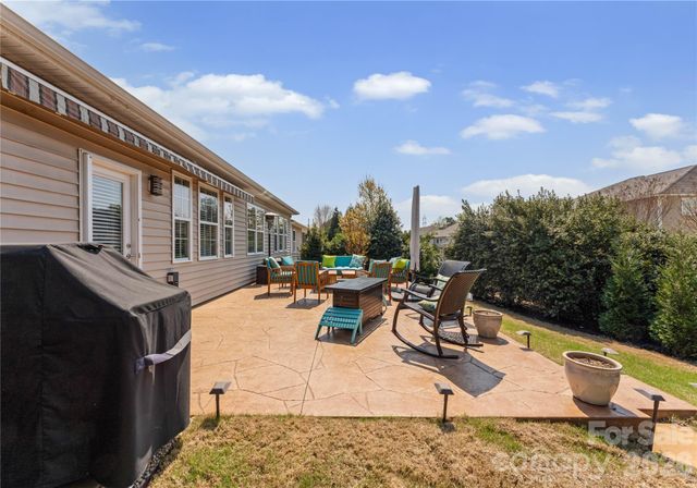 596 Rosemary Lane, Tega Cay, SC 29708