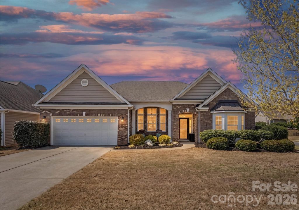 596 Rosemary Lane, Tega Cay, SC 29708