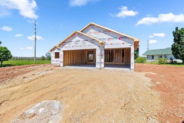 535 DOGWOOD COURT, New London, WI 54961