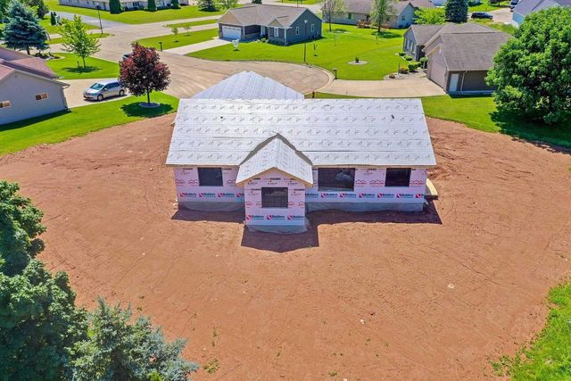 535 DOGWOOD COURT, New London, WI 54961