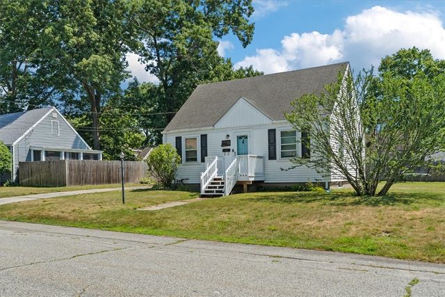 64 Guilford Drive, Warwick, RI 02886