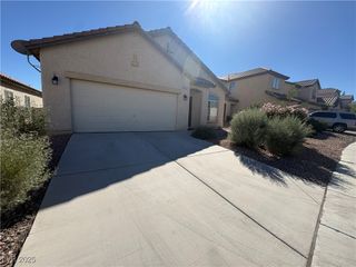 1625 Sandglass Avenue, North Las Vegas, NV 89032