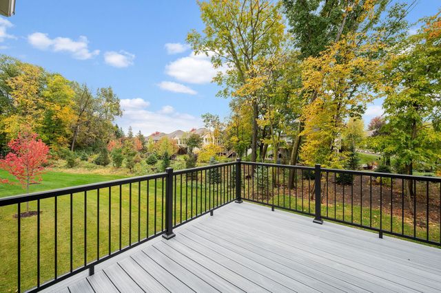 17465 47th Avenue N, Plymouth, MN 55446
