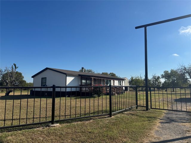 320 Vz County Road 3814, Wills Point, TX 75169