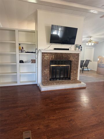 320 Vz County Road 3814, Wills Point, TX 75169