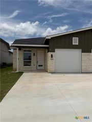 1301 Lone Pine Way, Killeen, TX 76543