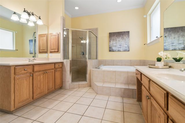 6411 Tuscany Park Drive, Arlington, TX 76016