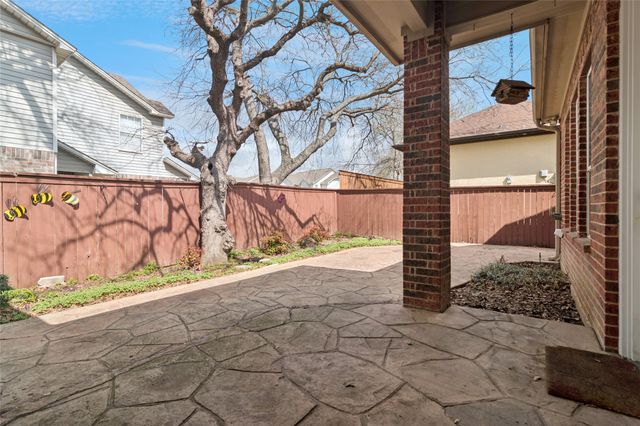 6411 Tuscany Park Drive, Arlington, TX 76016