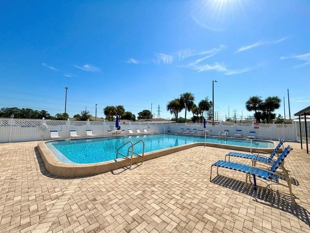 24862 US HIGHWAY 19 N 2905, Clearwater, FL 33763
