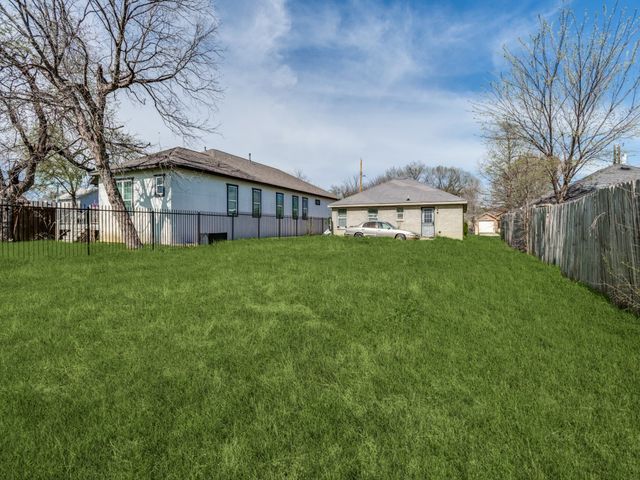 1315 Caldwell Avenue, Dallas, TX 75223