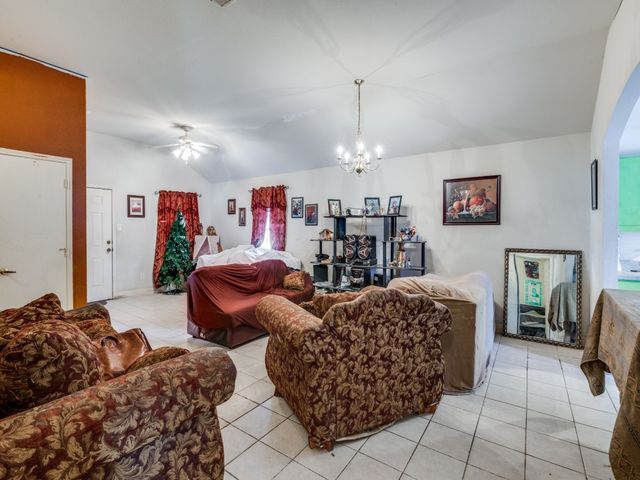 1315 Caldwell Avenue, Dallas, TX 75223