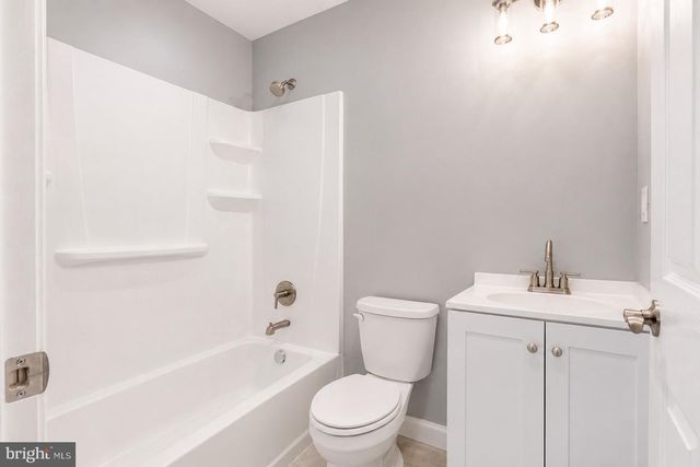 15 HOLLY TER, Bridgeton, NJ 08302