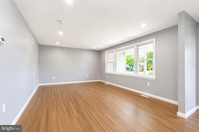 15 HOLLY TER, Bridgeton, NJ 08302